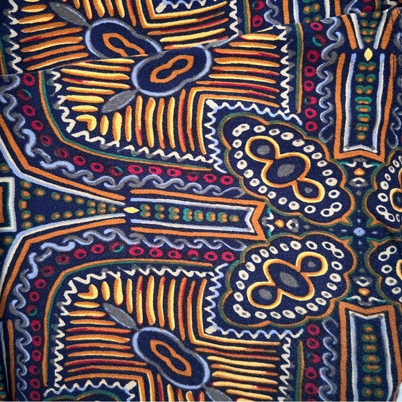 LuLaRoe Tall & Curvy Leggings - Picture 5 of 7